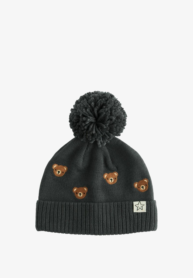 Kulfarvet strikket hue med fire broderede bjørneansigt, toppet med en fluffy pom-pom og en ribbet kant med et lille stjernetag.