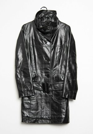HALLHUBER, Kurzmantel - black