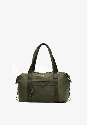 Dunkelgrüne Reisetasche aus strukturiertem Stoff, mit zwei Griffen und einer Reißverschlusstasche vorne. Verfügt über strapazierfähige Akzente und ein minimales Logodesign.