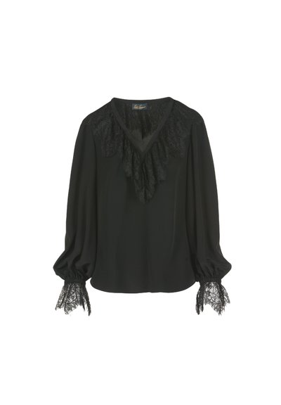 Čierna blúzka s volánovým krajkovým golierom a krajkovými akcentmi na manžetách rukávov. Mäkkučký materiál s voľným strihom a dizajnom s výstrihom do V.