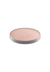 Rundes kosmetisches Produkt mit einer glatten, blassrosa Oberfläche und einem subtilen Schimmer. Eingefasst in einen silbernen Metallrand.