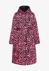 Unselected, pink zebra