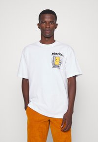 Market HOMEGOODS UNISEX - T-shirt estampada - white