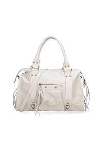 Sac à main en simili cuir blanc avec poignées doubles, une bandoulière amovible, une poche zippée et des accents de quincaillerie décoratifs.
