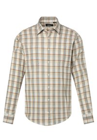 Camisa de manga larga a cuadros en beige, gris y naranja. Presenta un cierre de botones al frente, cuello puntiagudo y dos bolsillos en el pecho. Textura de tela suave.