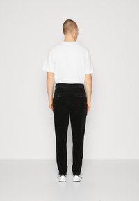 Marc O'Polo BELSBO - Cargobukse - black