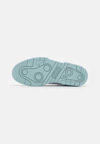 Puma SLIPSTREAM UNISEX - Tossud - white/turquoise surf