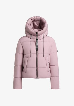 Nadelana roza jakna z visokim ovratnikom, zadrgo in dvema sprednjima žepoma. Ima črne vrvice in logotip na zadrgi.