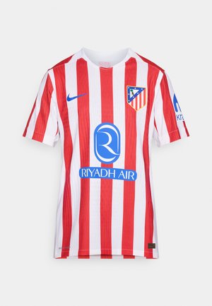 Rood-wit gestreepte voetbalshirt gemaakt van ademend materiaal. Voorzien van het Nike-logo, het teamembleem en een blauw sponsorslogo op de voorkant.
