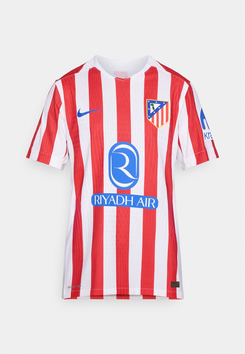 Equipación de clubes