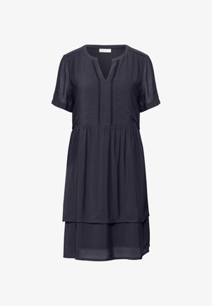 Tummansininen lyhythihainen mekko, jossa on V-mallinen kaula-aukko, pystysuoria poimutuksia ja kerroksellinen helma. Valmistettu kevyestä kankaasta.