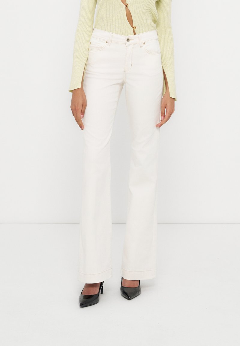 Vaqueros bootcut