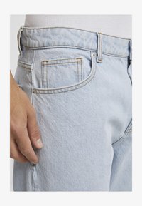 Niet geselecteerd, ice blue