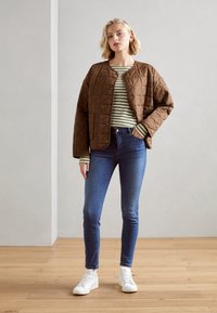Morgan PARDA - Vaqueros pitillo - jean stone