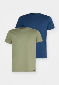 - T-shirt basic