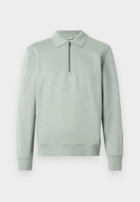 Unselected, iceberg green