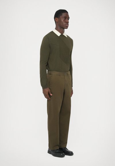 PS Paul Smith MEN TROUSER - Nadrágok - green