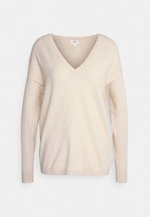 Objjacira S S V Neck Top Sandshell main image 0