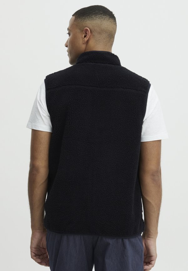 CFVitus - Waistcoat3