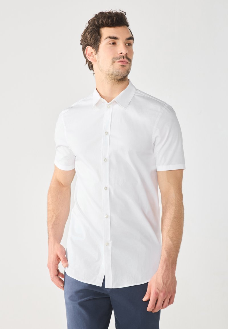 Pier One STRETCH FIT PACK Camicia black/white/nero