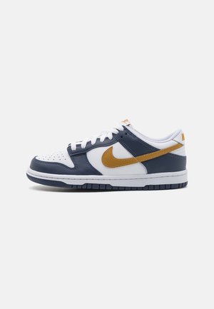 DUNK LOW UNISEX - Sapatilhas - white/wheat/midnight navy