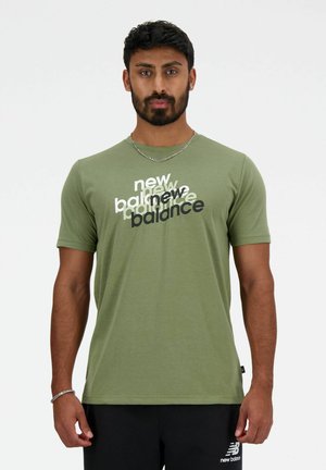 ESSENTIALS HEATHERTECH GRAPHIC - Print T-shirt - dark olivine