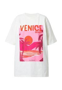 Bílý bavlněný tričko s grafickým potiskem západu slunce nad palmami a nápisem "VENICE BEACH" v odvážných červených a růžových odstínech.