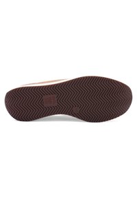Brown rubber shoe sole with a zigzag tread pattern, featuring embossed text "High Soft" and size "42" in the center.