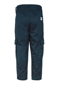 Marina cargo byxor med texturerad tyg, med bak- och sidofickor, sydda detaljer och en bekväm midja.