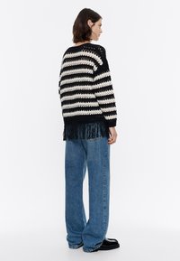 Bimba Y Lola CALADO FLECOS RAYAS - Jersey de punto - black