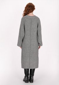 DreiMaster Maxi ruha - grau melange