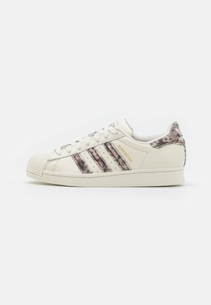 SUPERSTAR KALEIDOSCOPE DREAM UNISEX - Matalavartiset tennarit - off white/core black/gold metallic