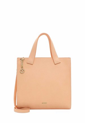 Sac à main en cuir couleur pêche avec surface texturée, anses courtes et bandoulière amovible. Doté de quincaillerie en métal doré et d'un logo.
