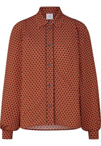 Rode button-up shirt met een geometrisch patroon in oranje en zwart, voorzien van een klassieke kraag en lange mouwen. Gemaakt van lichtgewicht stof.