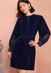 Love & Roses REGULAR FIT - MINI - Juhlamekko - navy blue