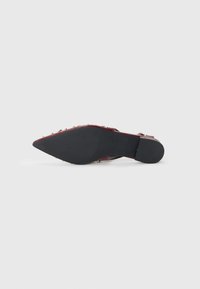 RAID CONNOLY - Ballerinat - burgundy