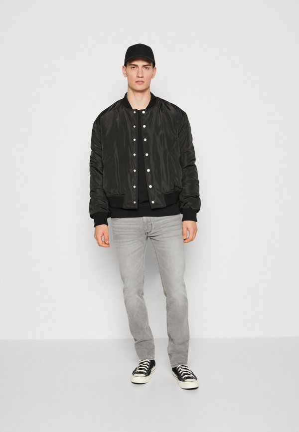 TROUSERS SHAPED FIT SHAPED LEG LOW WAIST CROTCH REGULAR LENGTH - Straight leg jeans3