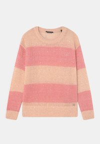 Pruhovaný svetr v jemných růžových a béžových tónech, s kulatým výstřihem, dlouhými rukávy a texturovaným pletením s jemnými třpytivými detaily.
