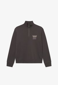 Vybrané, black sand