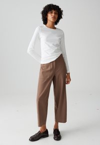 OPUS SLIM FIT BASIC - Longsleeve - white