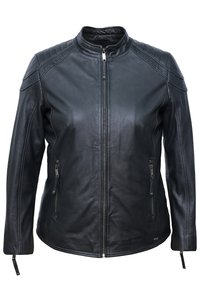 Schwarze Lederjacke mit Reißverschluss vorne, Stehkragen, gesteppten Schulterdetails und zwei seitlichen Reißverschlusstaschen. Glatte Oberfläche und taillierte Passform.