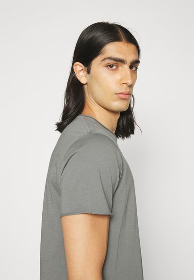 Filippa K ROLL NECK TEE - Jednoduché tričko - smoke gree
