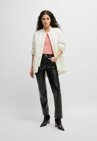 BOSS ESOGO - T-shirt basic - light pink nine