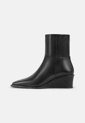 Vagabond, Bottines compensées - black