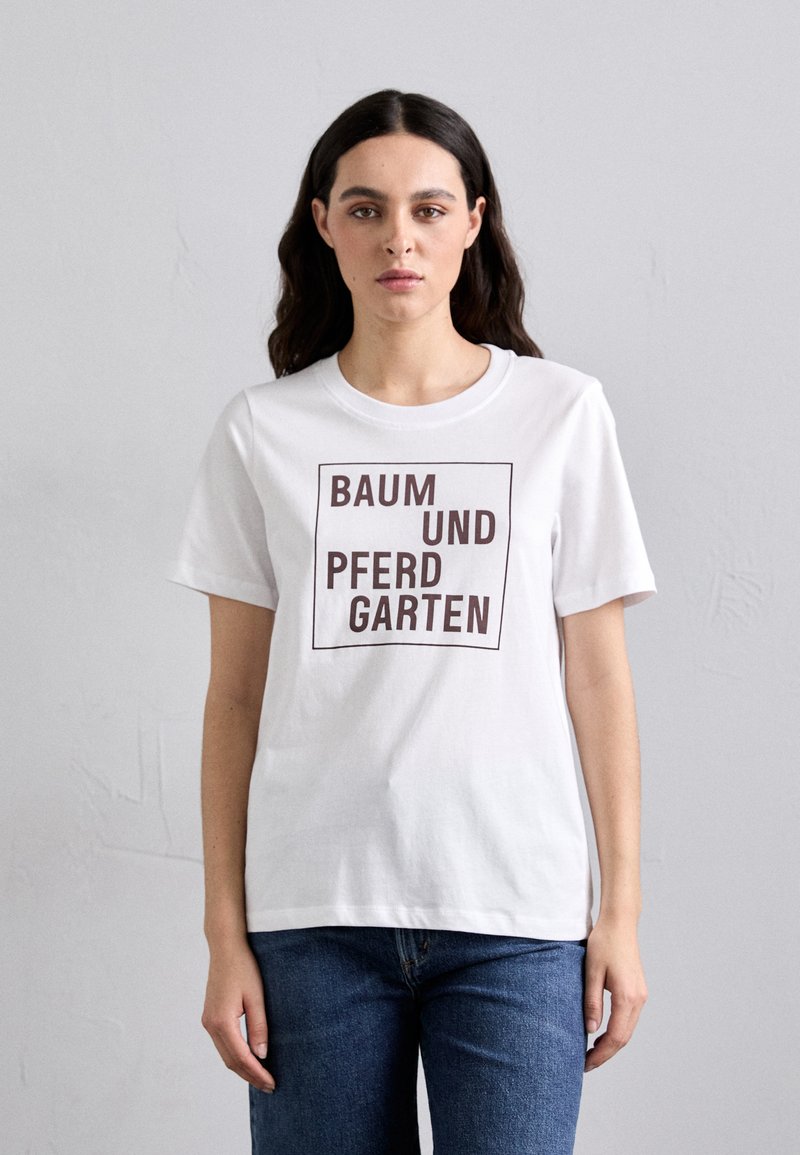 Baum und Pferdgarten JAWO - T-shirts med print - mahogany