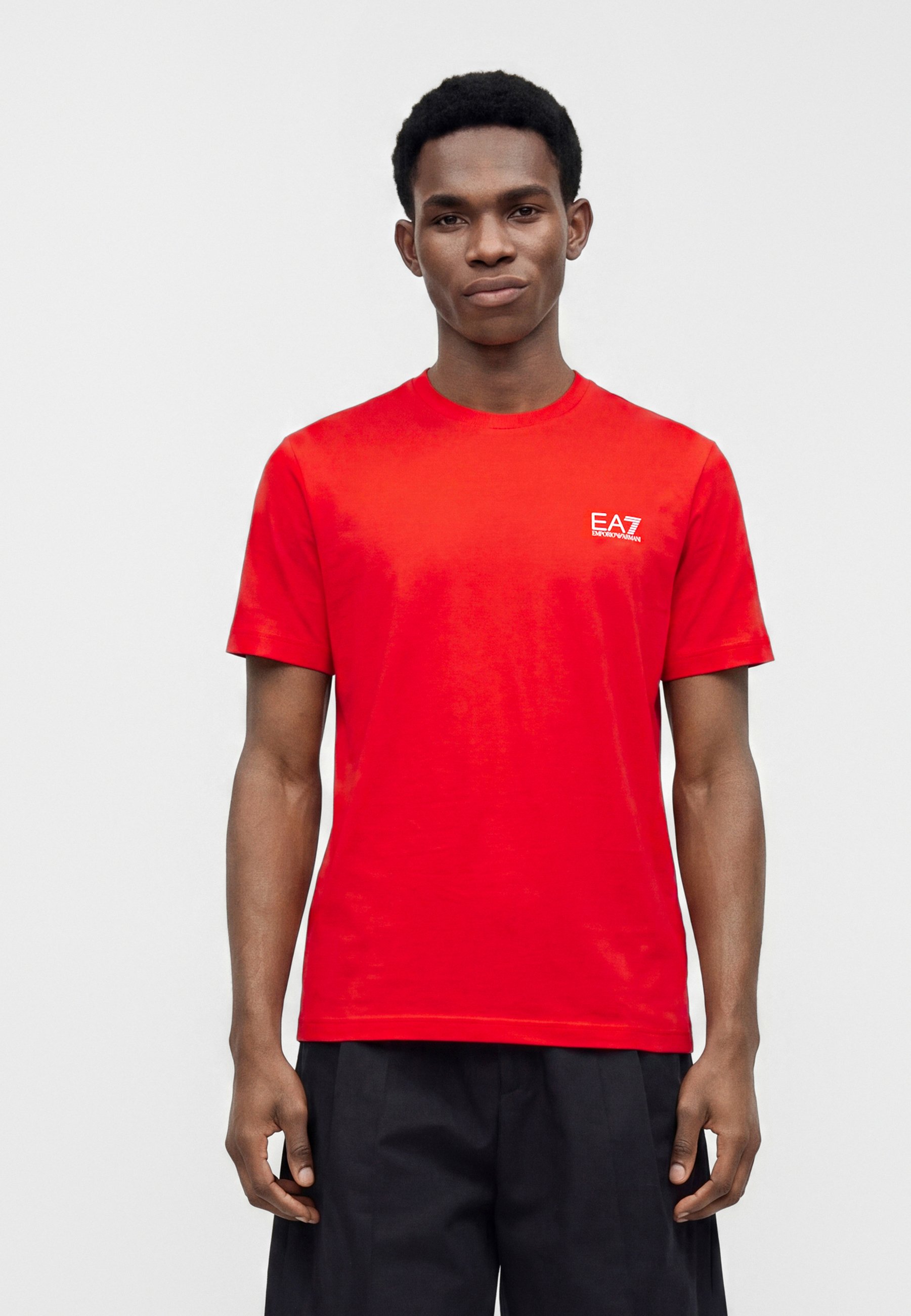 EA7 Emporio Armani online on Zalando