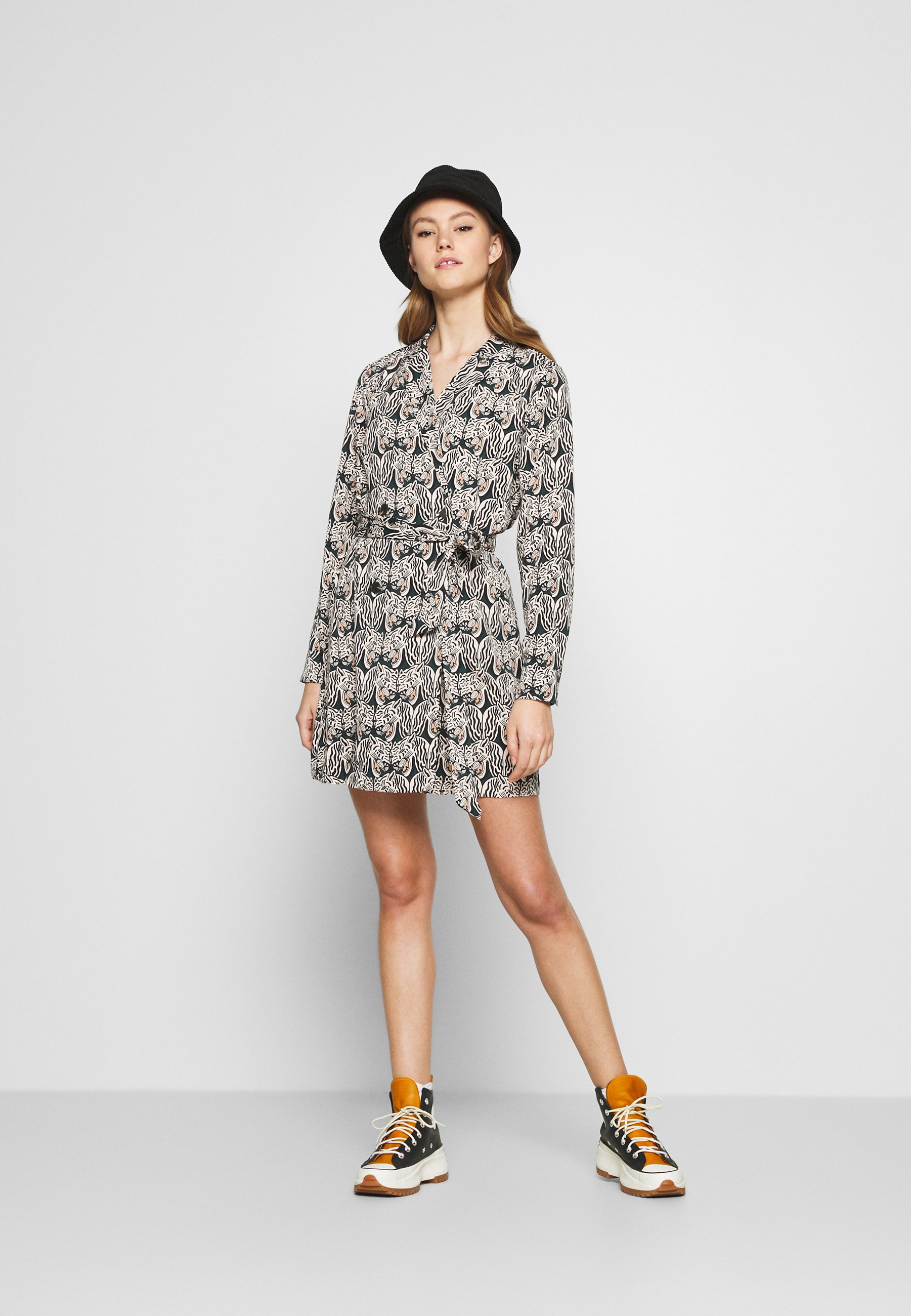 Monki LISEN DRESS - Day dress - black 