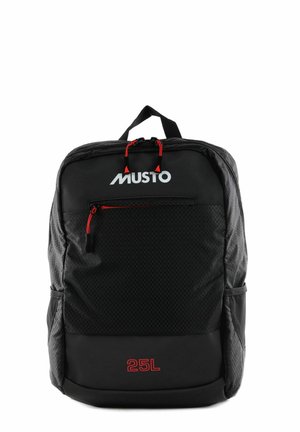 Sac à dos noir avec finition texturée, accents de fermeture éclair rouges, bretelles réglables et étiquette de capacité de 25L à l'avant. Dispose d'une poignée supérieure.