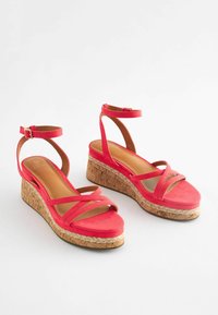 Next FOREVER COMFORT STRAPPY  - Korkeakorkoiset sandaalit - coral pink