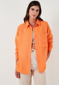 LELA Nööpidega pluus - orange
